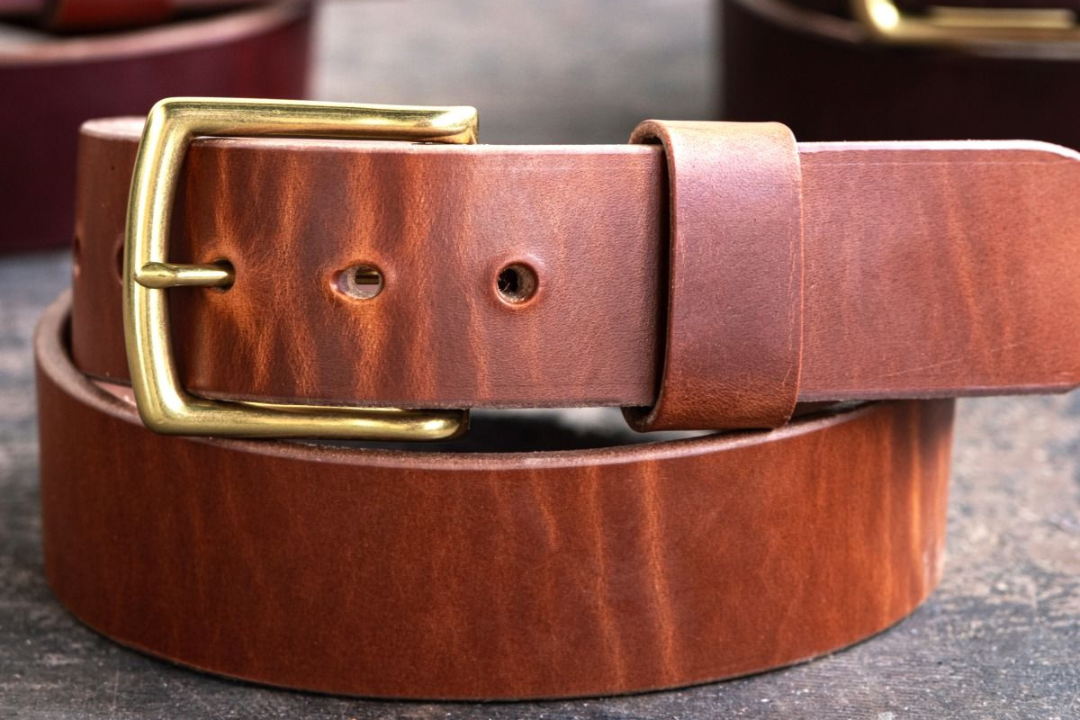 https://cdn.nicksboots.com/media/magefan_blog/Best_Leather_Belts_For_Men.png