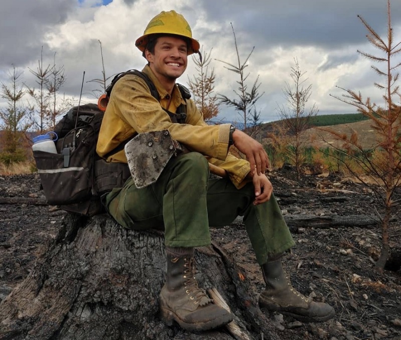 carolina logger boots on feet