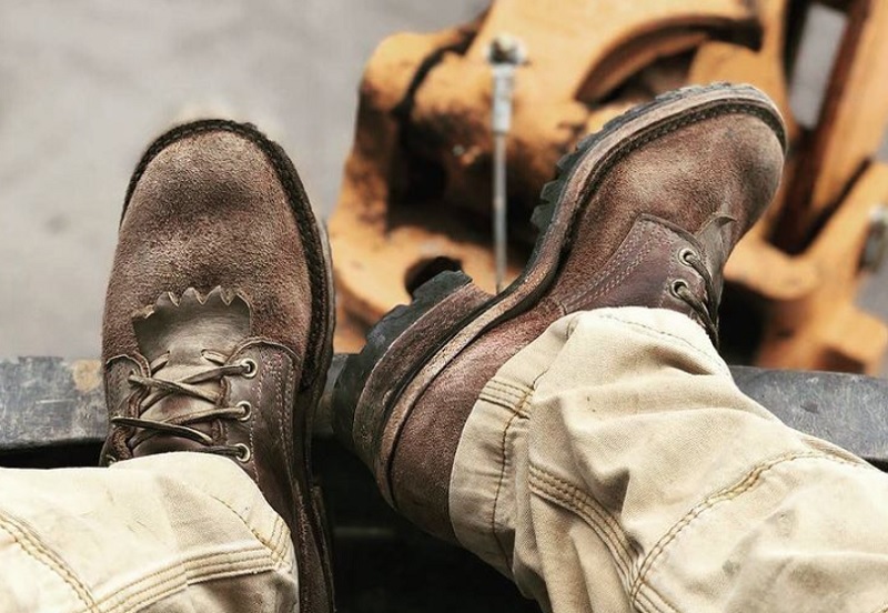 Getting Steel Toe Boots For Work? 3 Reasons You Need Custom Fitting