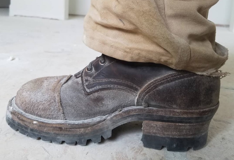 can steel toe boots be mandatory