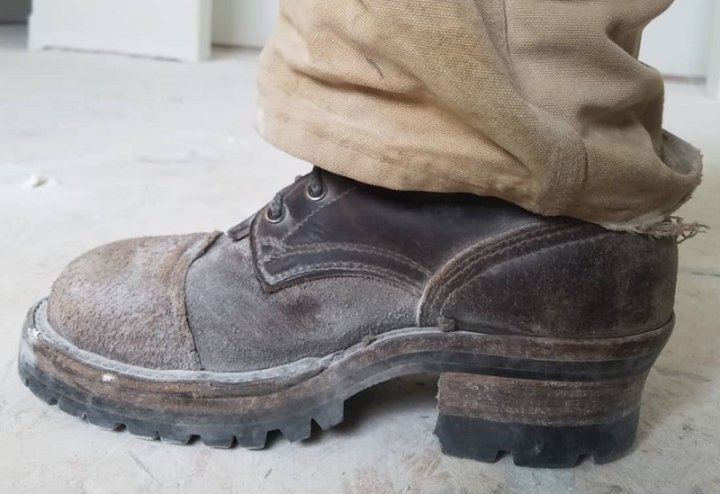 Osha steel store toe boots