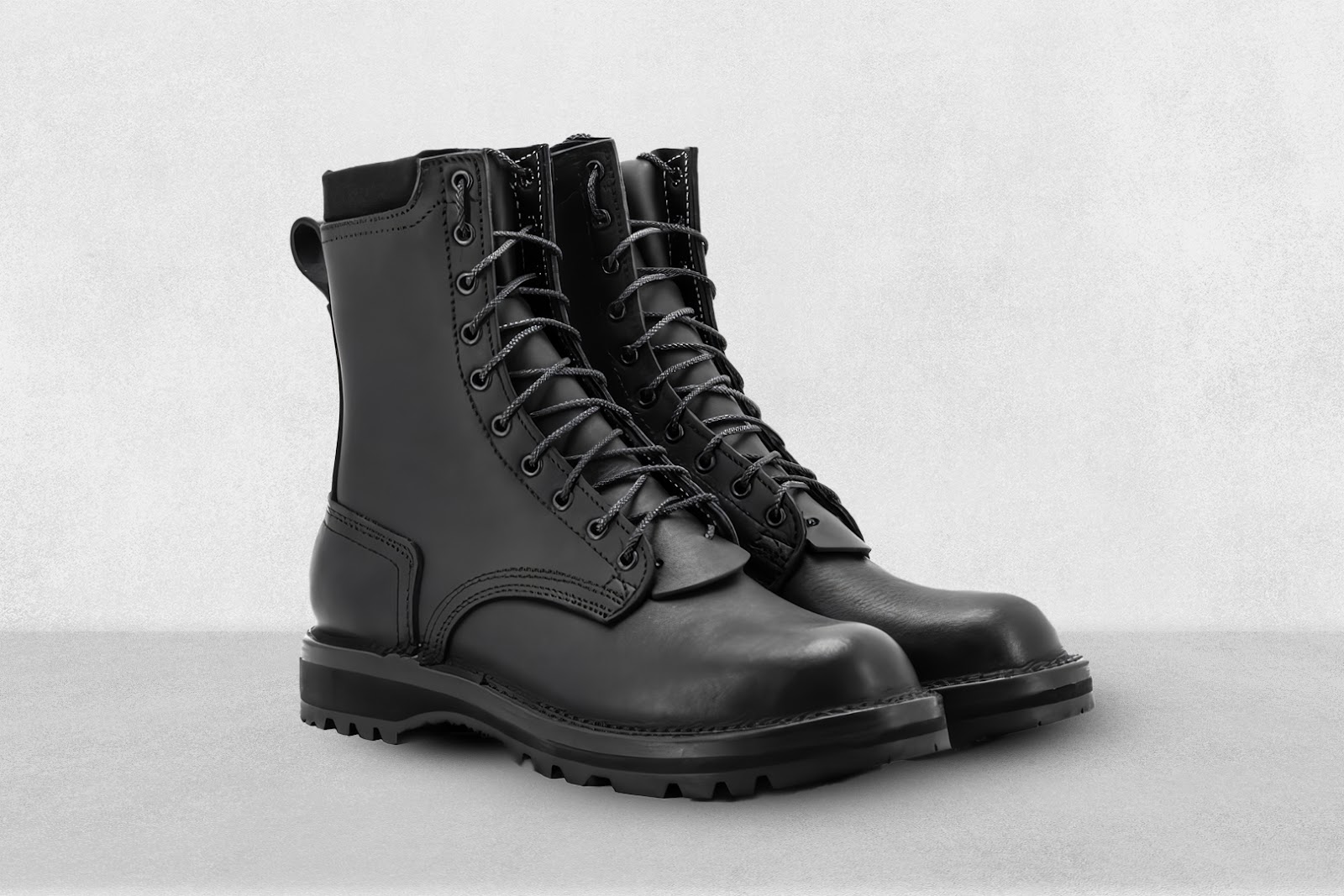 What Are Combat Boots?