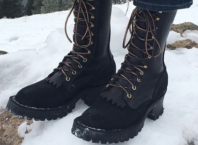 https://cdn.nicksboots.com/media/wysiwyg/work-boots-for-snow-and-rain.jpg